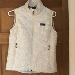 Patagonia puff vest